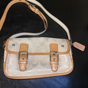 Vtg Coach Creme White  Crossbody Leather Canvas Bag